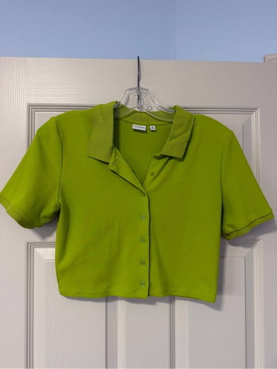 Sunday Best Tops - Sunday Best Cropped Button-Down Top in Lime Green